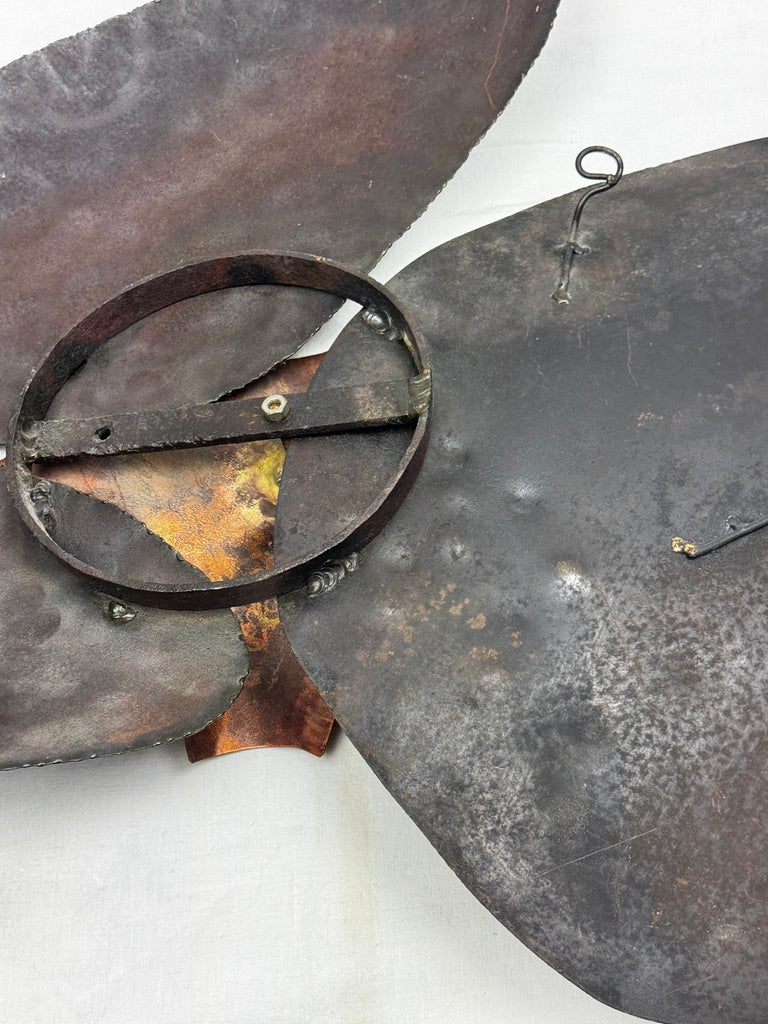 Ensemble de sculptures murales brutalistes signées B + D, vers 1965–1975