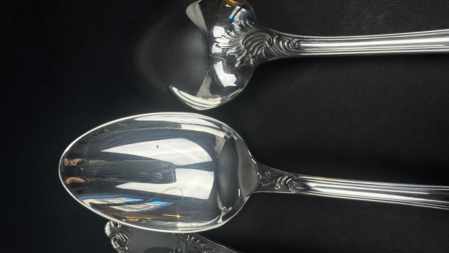 Lot de 6 cuillères à soupe Christofle, modèle Marly, en métal argenté. Fabrication française