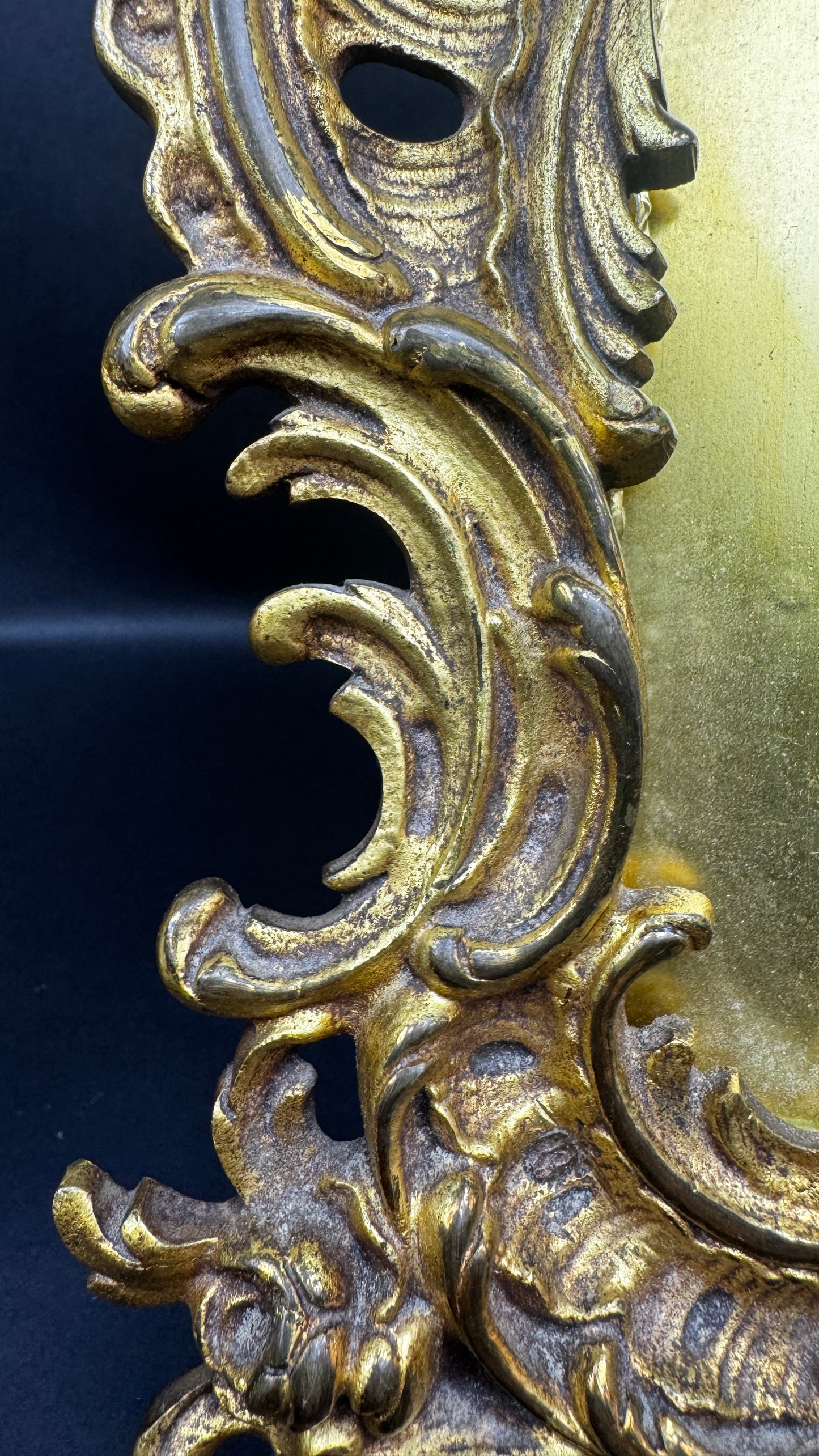 PAIRE DE CADRES EN BRONZE DORÉ STYLE LOUIS XV FIN XIXe SIÈCLE