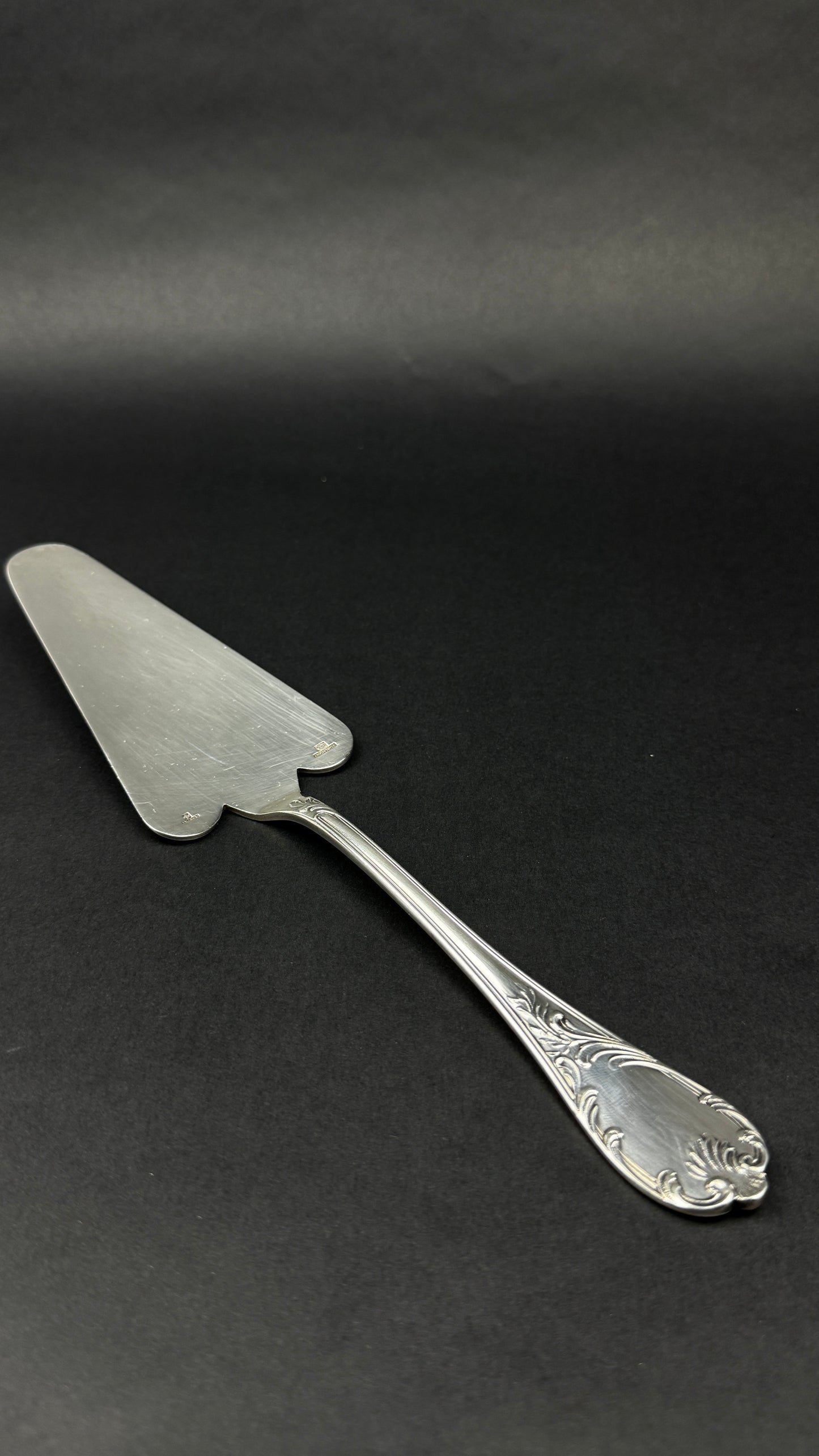 Pelle a gateaux Christofle Marly metal argente annees 80