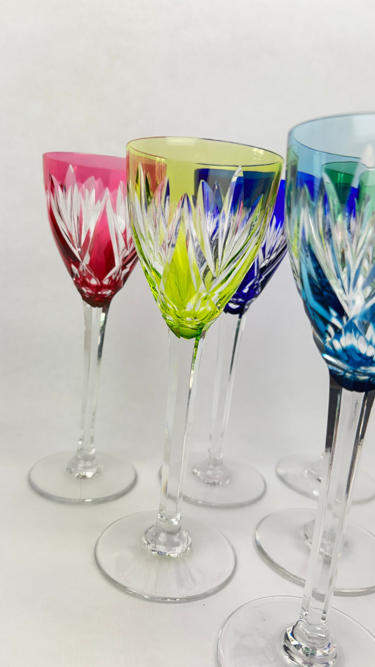 6 verres cristal Saint-Louis modèle Monaco 6 couleurs H. 21,5 cm signés