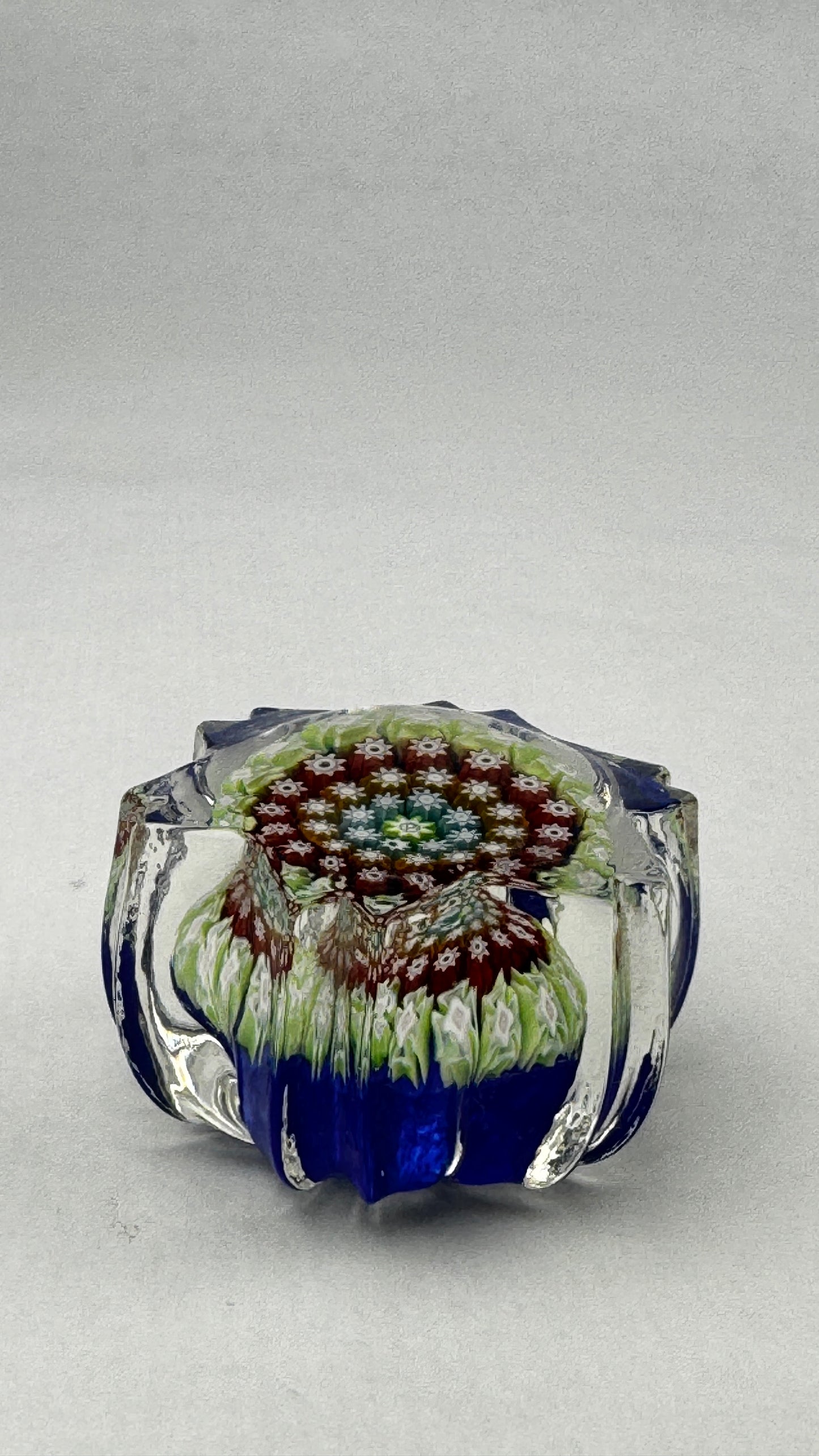 Presse papier millefiori cristal bleu forme étoilée Perthshire