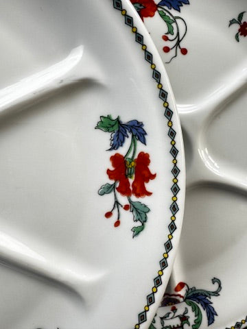 Série de 6 assiettes compartimentées Porcelaine de Paris modèle Pavot