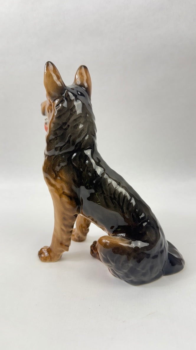 Grand berger allemand assis Goebel Germany en porcelaine vintage
