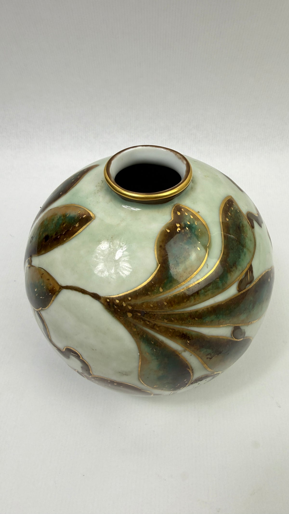 Camille Tharaud à Limoges – Vase boule en porcelaine, décor main