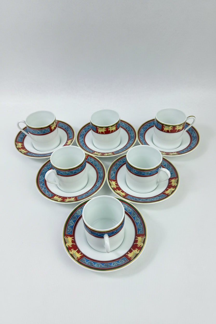 Raynaud Limoges — Six tasses à café en porcelaine, modèle Pégase