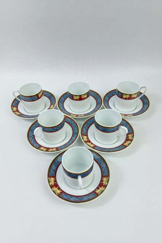 Raynaud Limoges — Six tasses à café en porcelaine, modèle Pégase