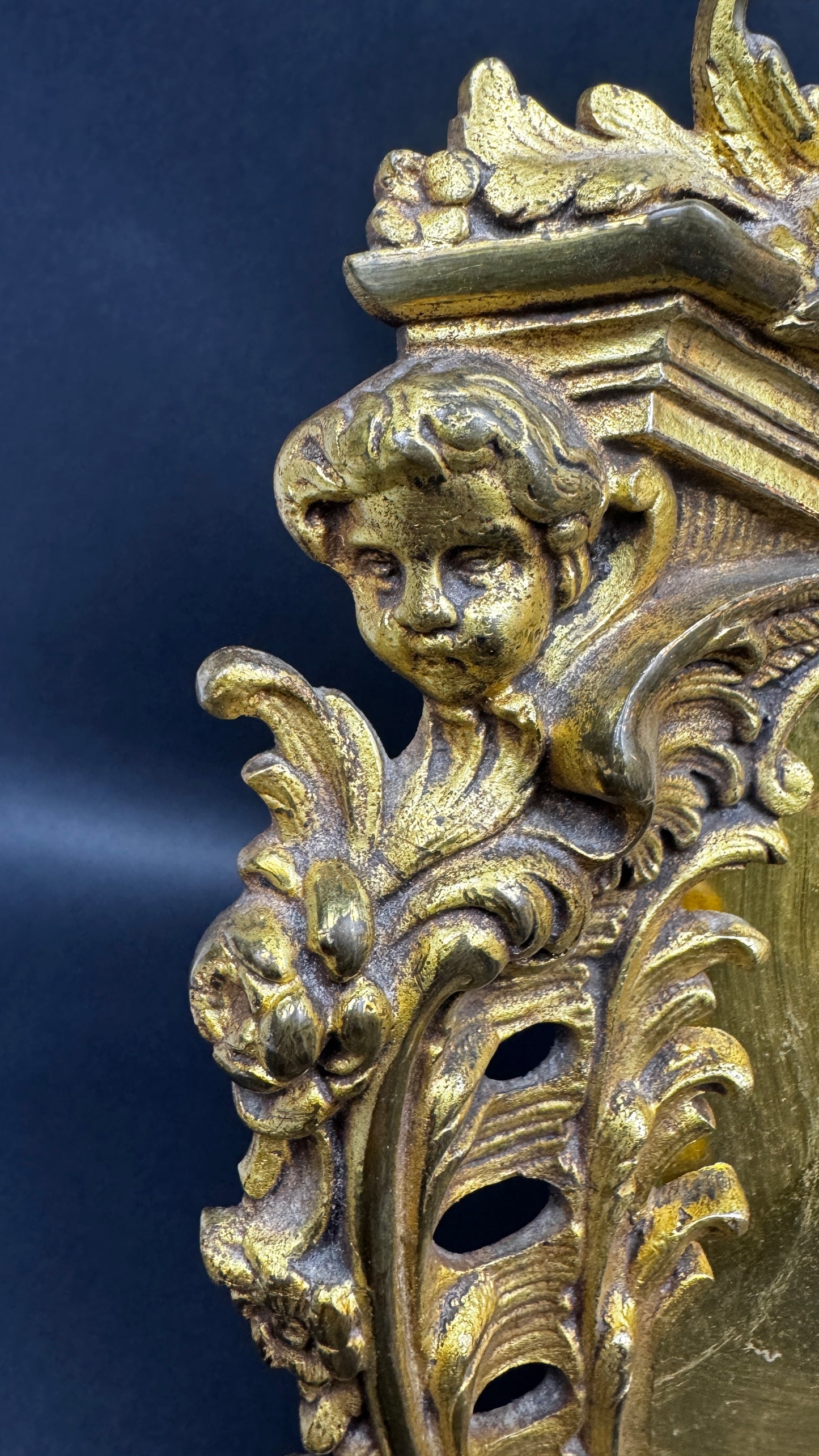 PAIRE DE CADRES EN BRONZE DORÉ STYLE LOUIS XV FIN XIXe SIÈCLE