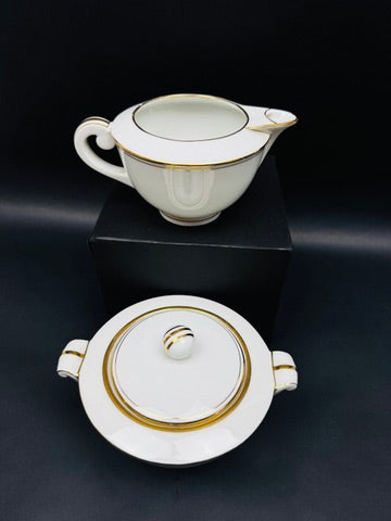 Porcelaine Limoges A. Vignaud sucrier et pot à lait filets or