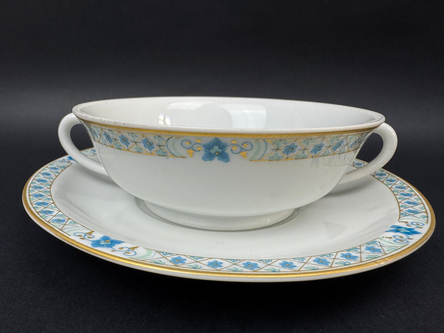 Service de 4 bouillons à oreilles Haviland Limoges Nankin