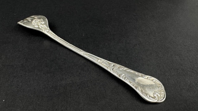 Six fourchettes a huitres Christofle modele Chrysanthème metal argente