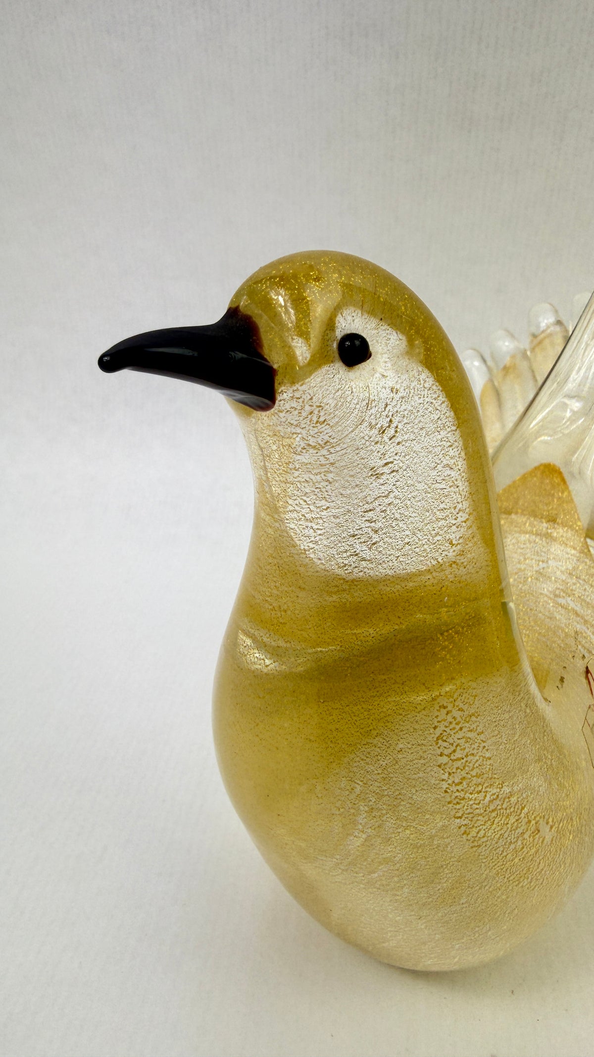 Paire de colombes en verre de Murano feuille d'or signées Formia