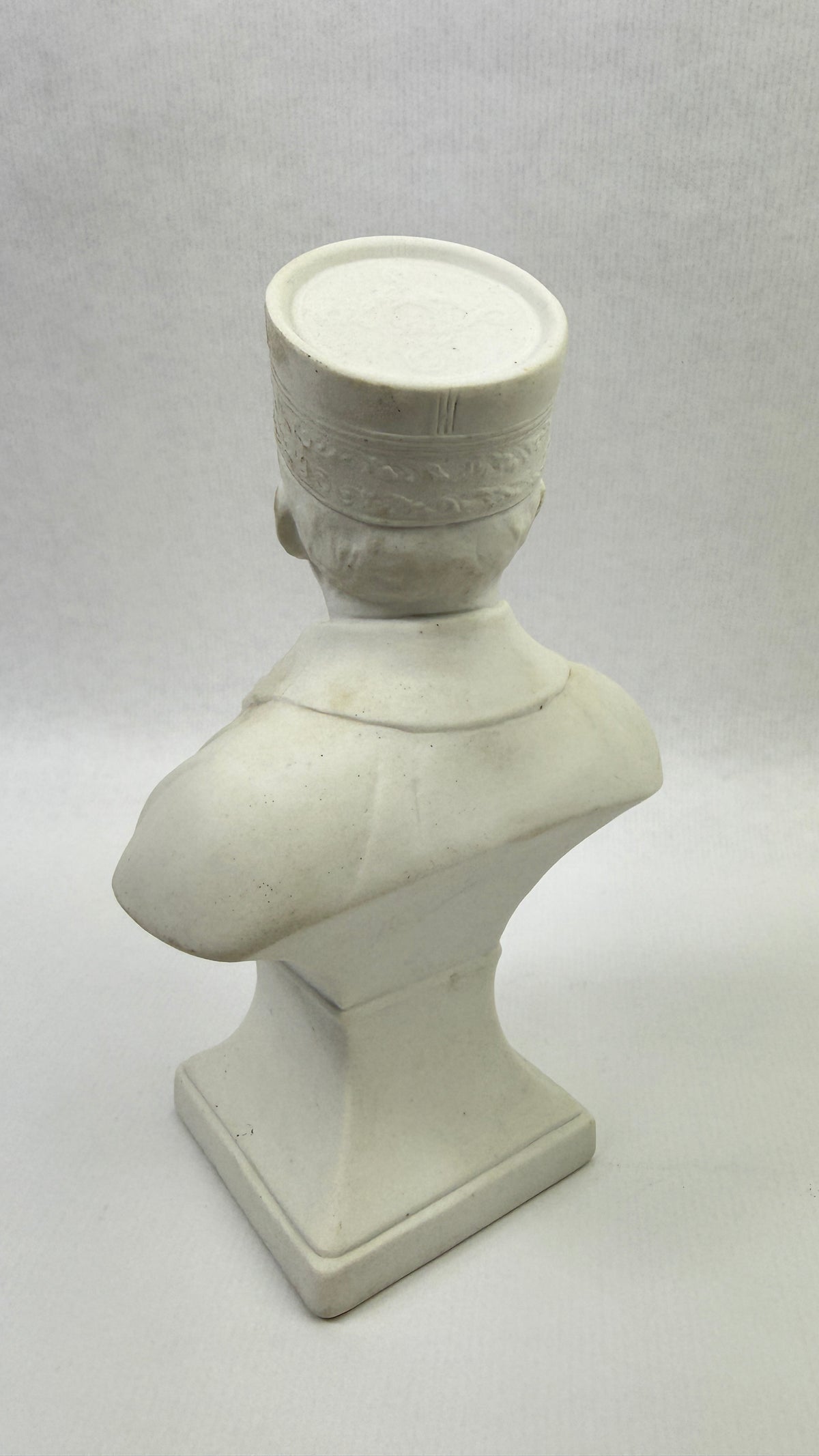 Buste du Général Joffre biscuit de porcelaine de Limoges signé Falieri