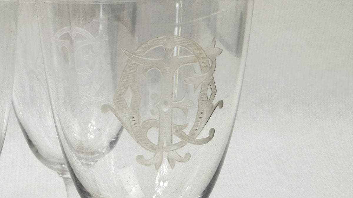 Verres à porto du service FQ, détail