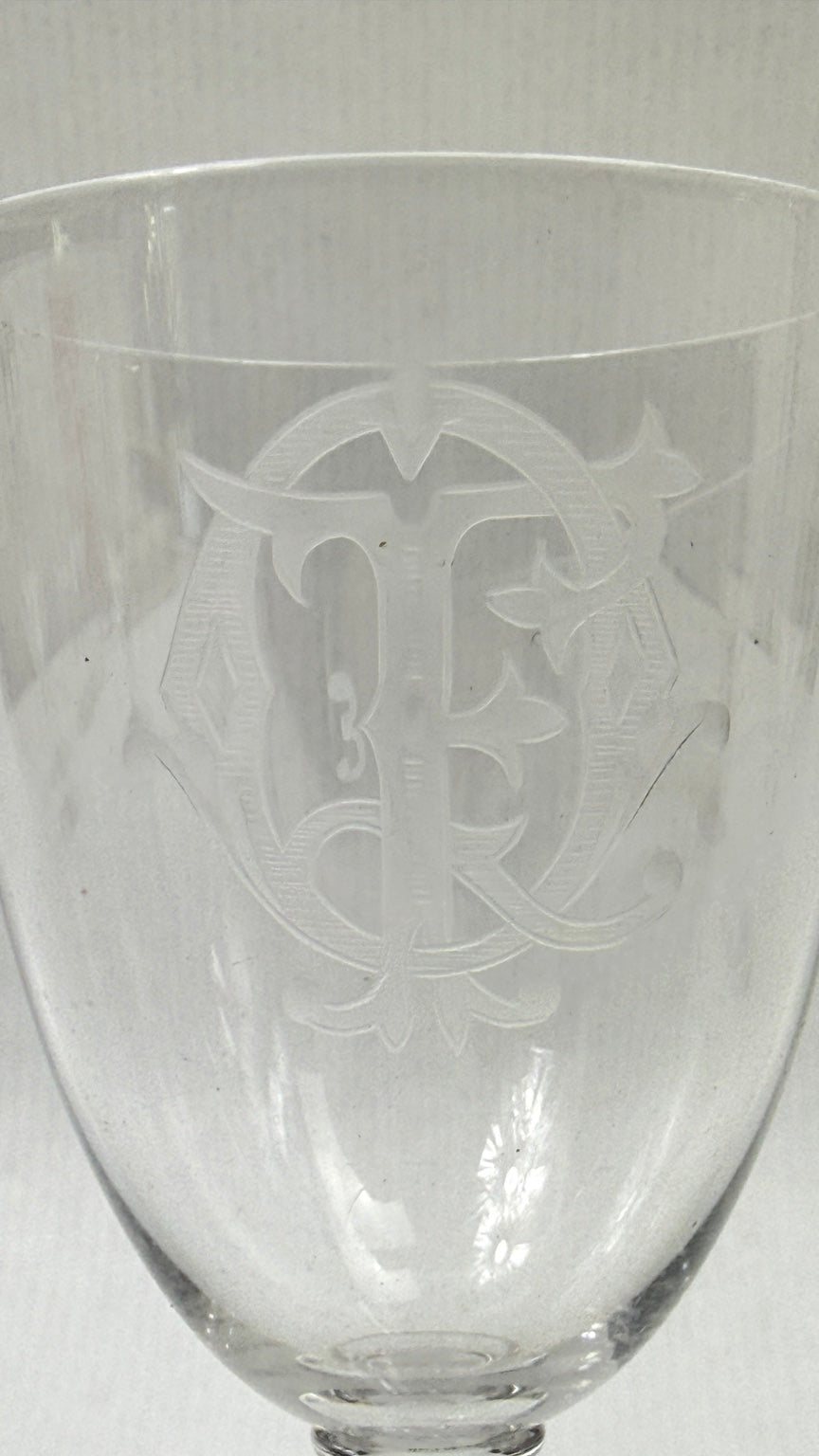 Verres à porto du service FQ, détail