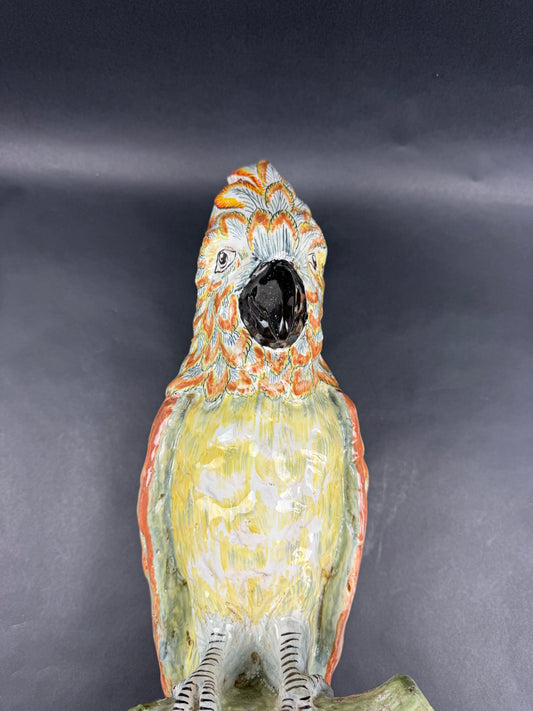 DELFT, IMPORTANT PERROQUET EN FAÏENCE POLYCHROME MARQUE APK
