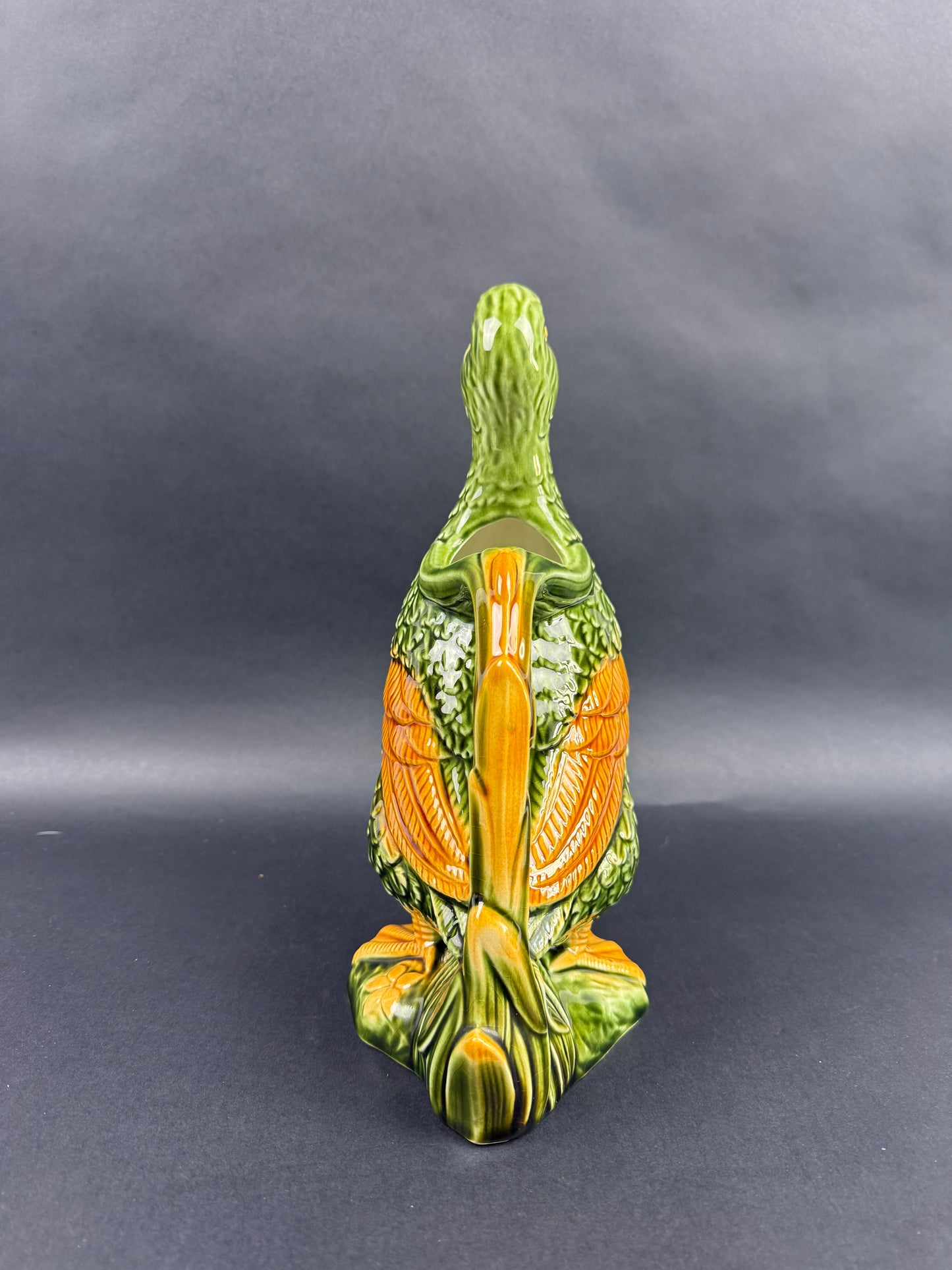 Pichel zoomorphe en barbotine, canard