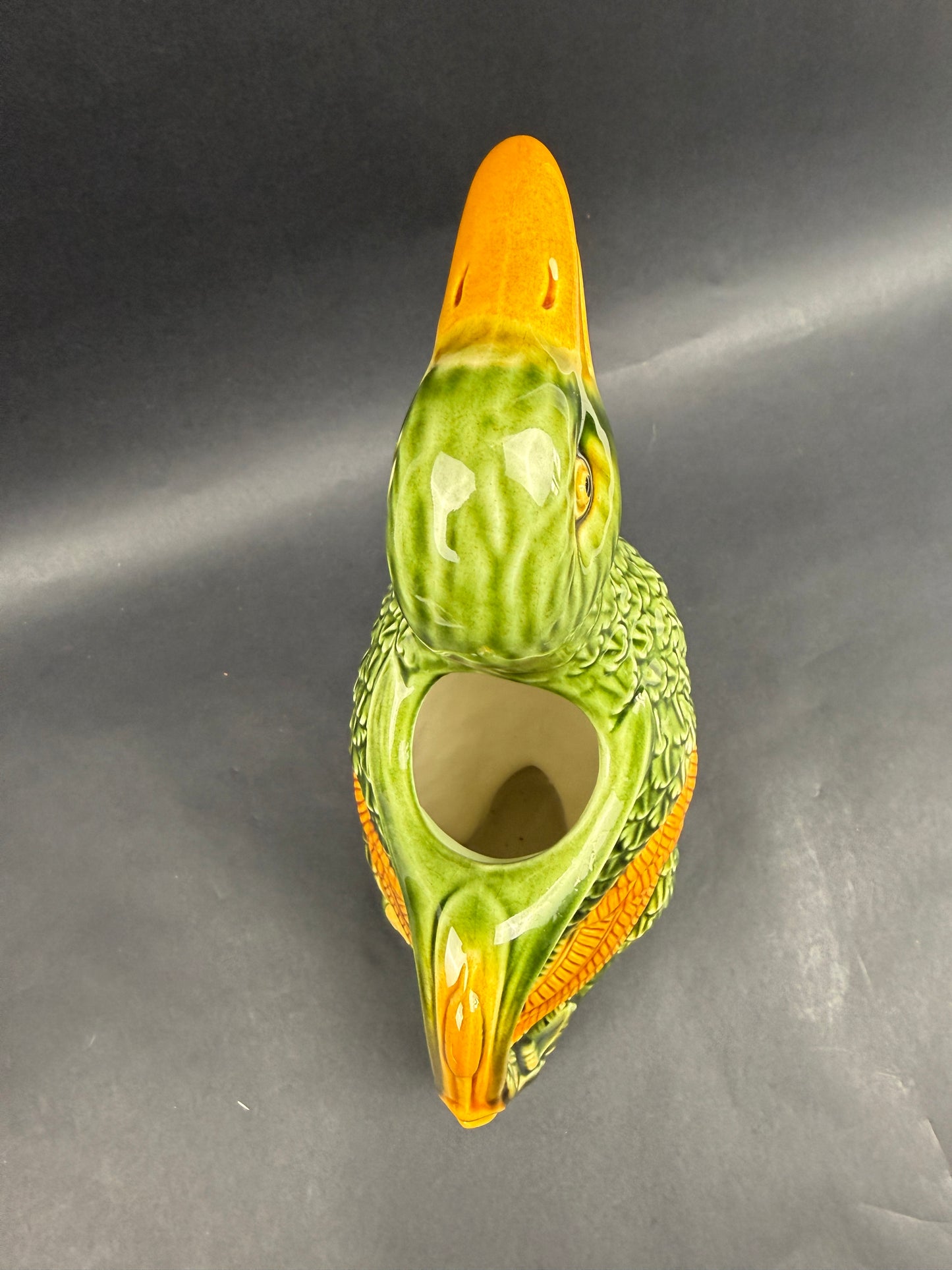 Pichel zoomorphe en barbotine, canard