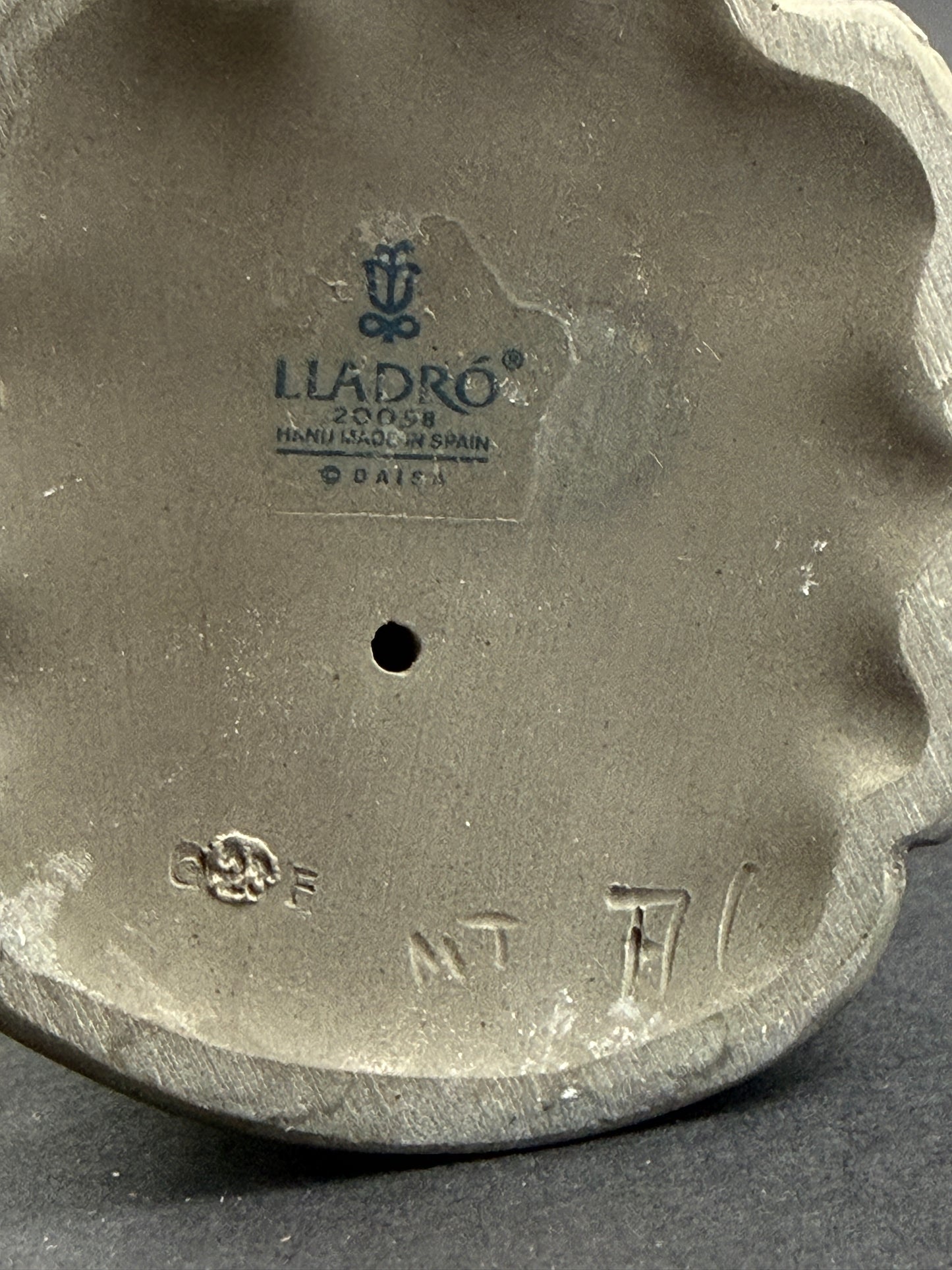 Lladro, monie en grès émaillé par José Roig