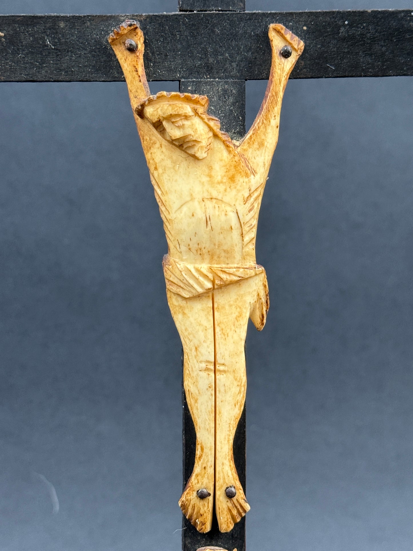 Crucifix janséniste en os