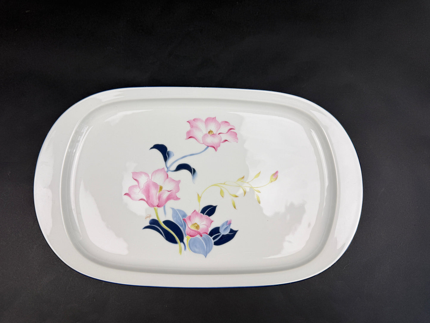 Haviland Limoges, grand plat de service modèle Tulipes
