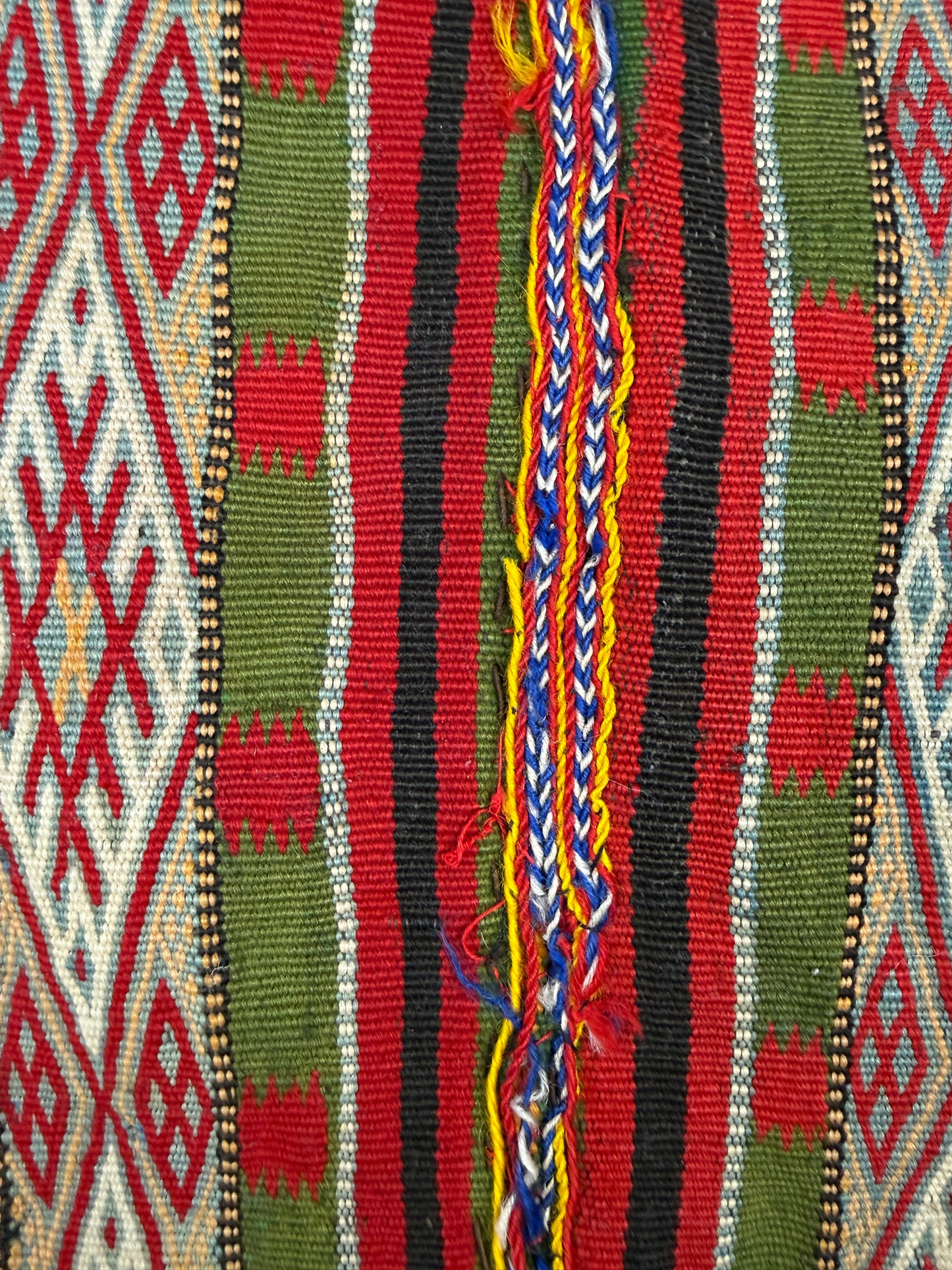 Ancien coussin berbère, Kilim
