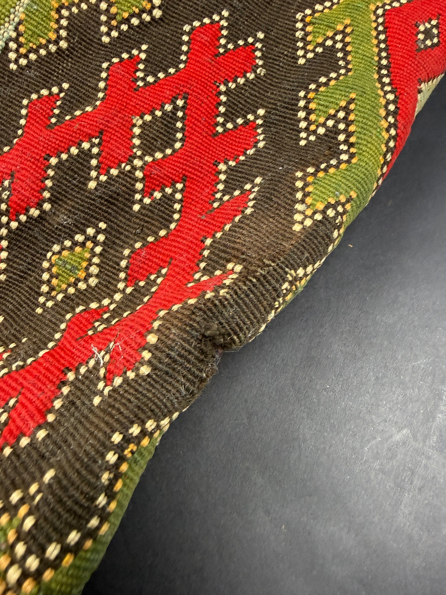 Ancien coussin berbère, Kilim