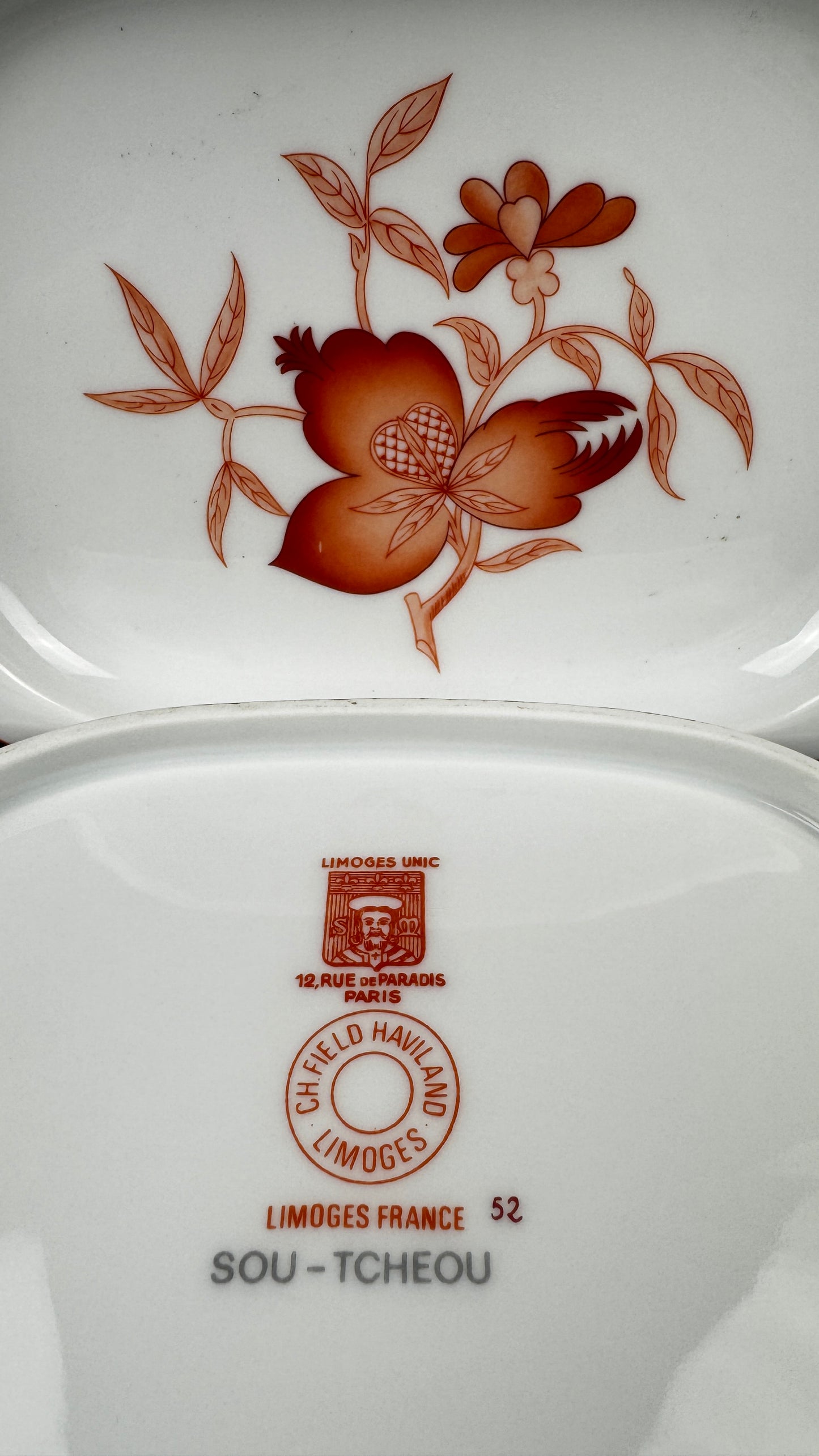 Paire de raviers navettes en porcelaine de Limoges, manufacture Haviland, modèle Sou-Tcheou.