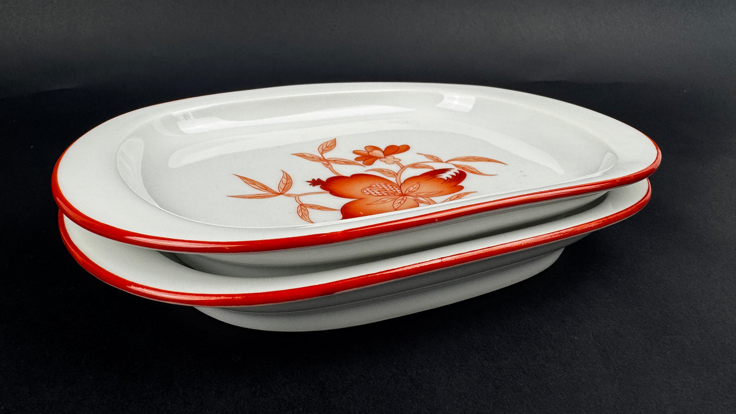 Paire de raviers navettes en porcelaine de Limoges, manufacture Haviland, modèle Sou-Tcheou.