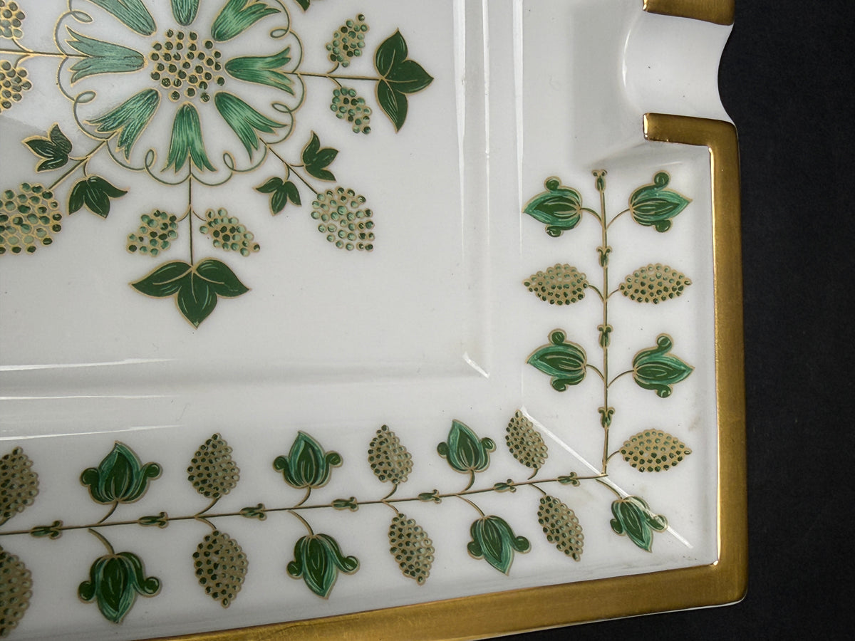 Haviland Limoges, grand cendrier en porcelaine modèle Matignon
