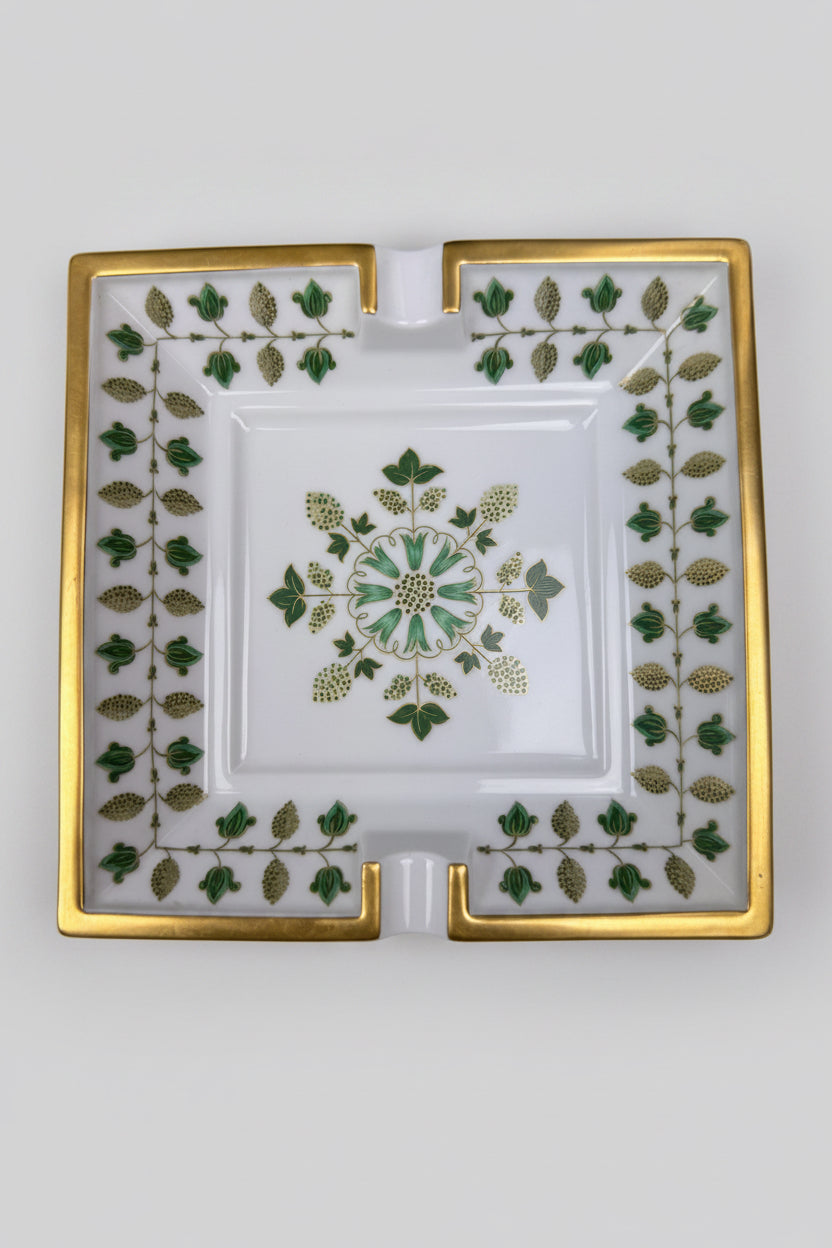 Haviland Limoges, grand cendrier en porcelaine modèle Matignon