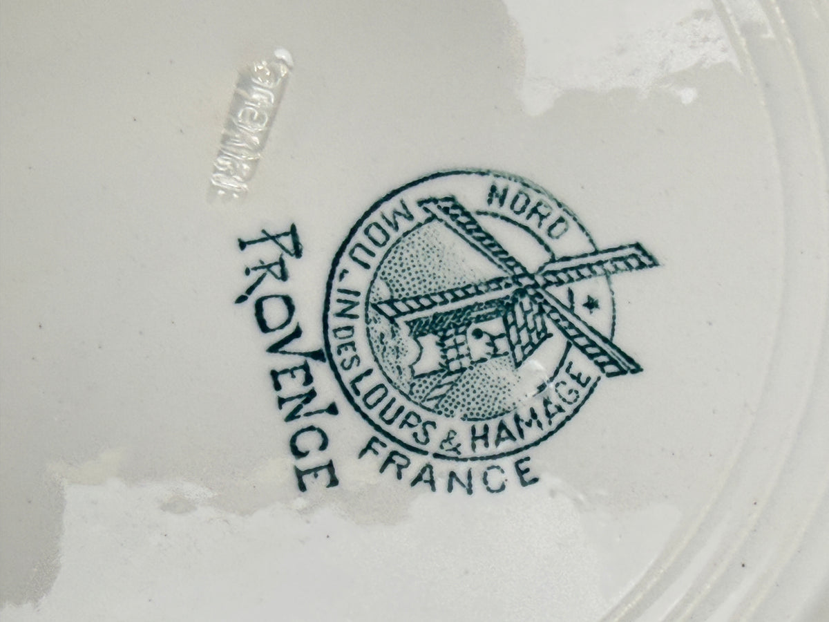 Moulin des Loups & Hamage, suite d'assiettes et plats modèle Provence