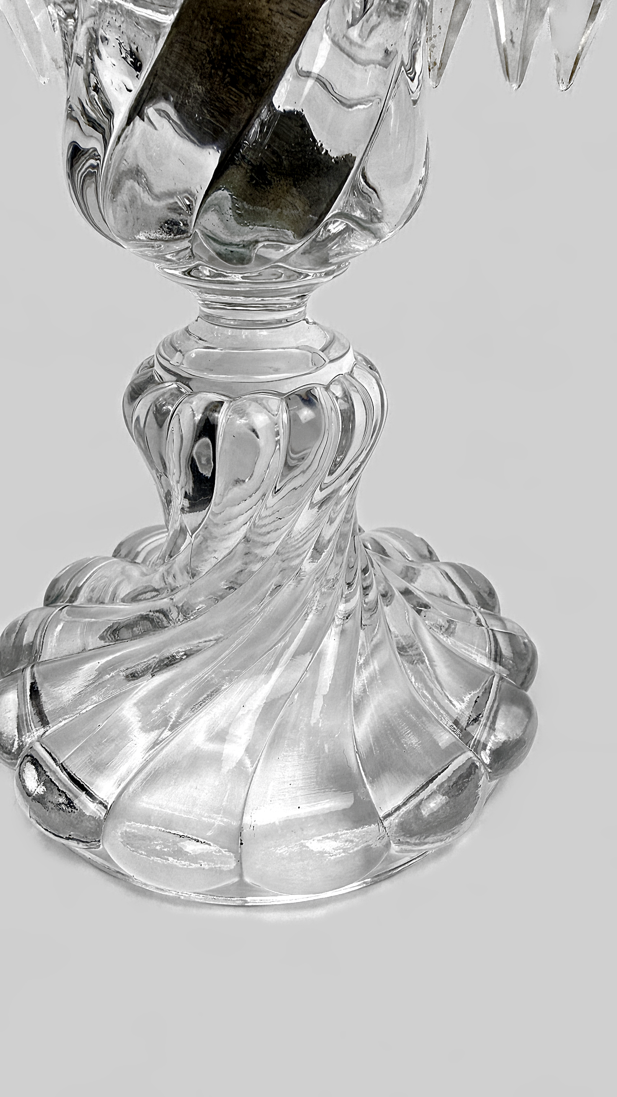 Baccarat, paire de girandoles à deux lumières, modèle Bambou Tors