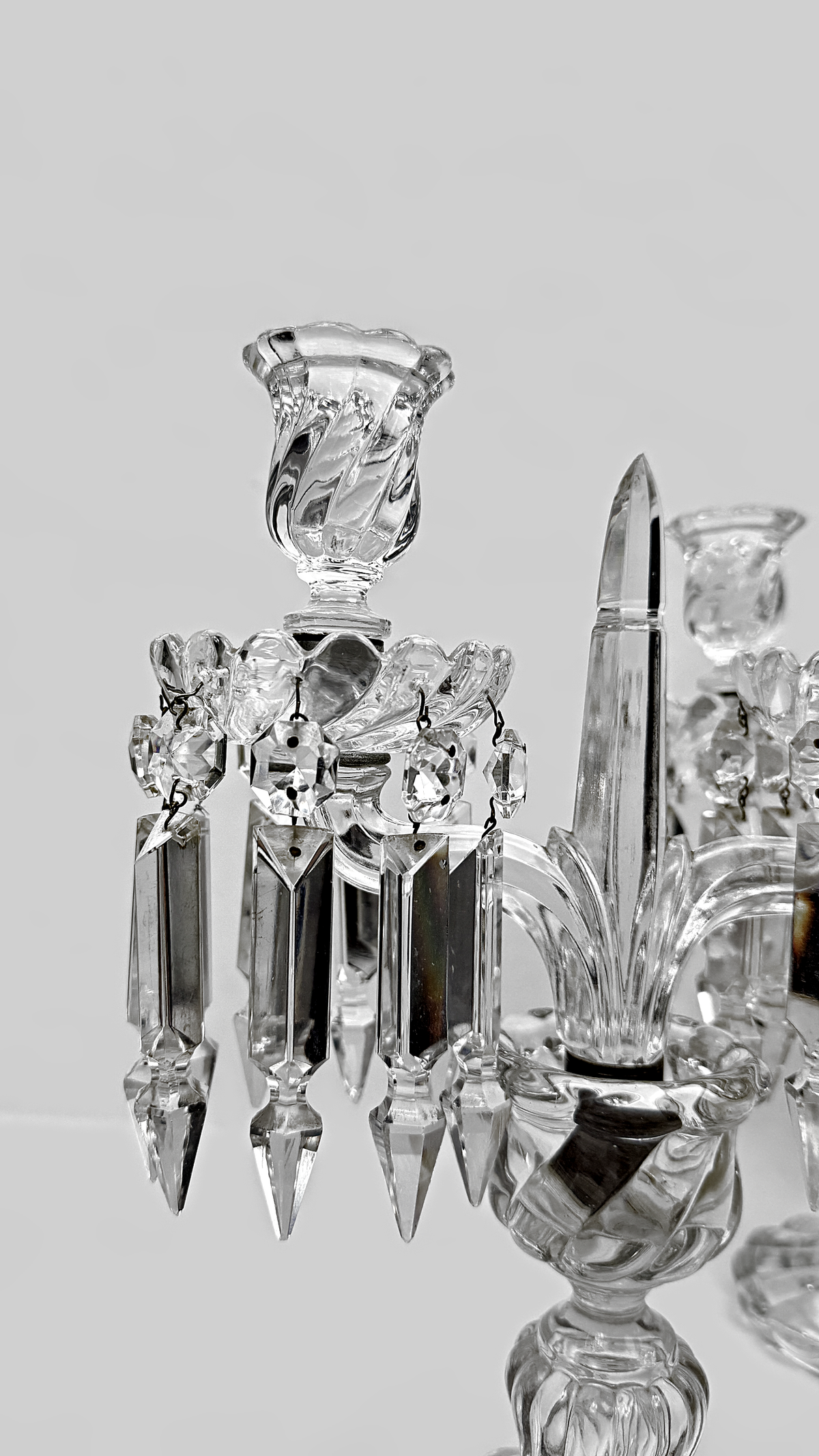 Baccarat, paire de girandoles à deux lumières, modèle Bambou Tors