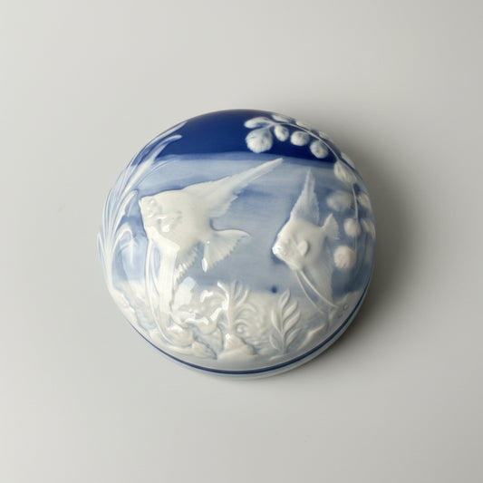 Camille Tharaud, bonbonnière en porcelaine de Limoges – vue 2