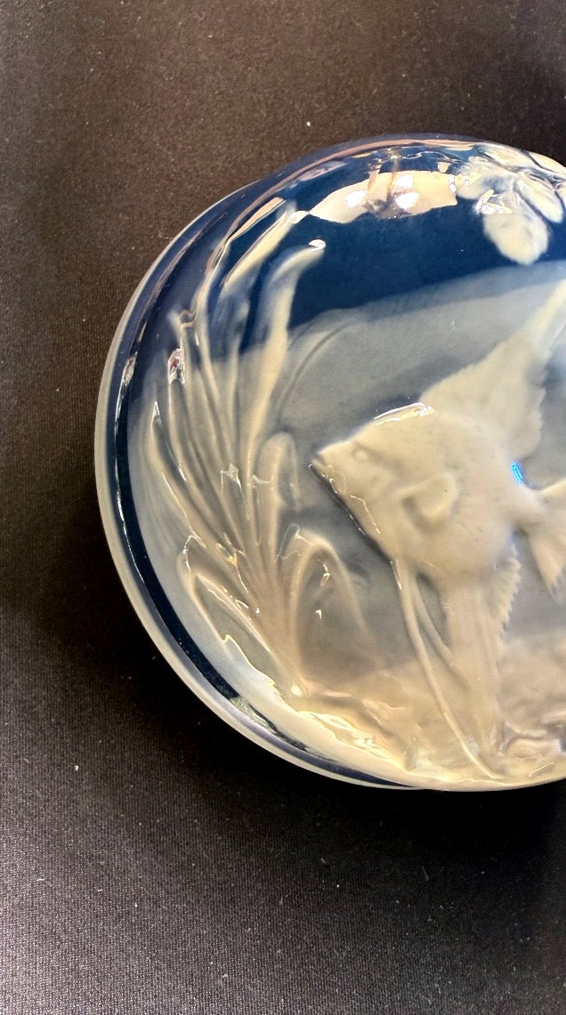Camille Tharaud, bonbonnière en porcelaine de Limoges – vue 3