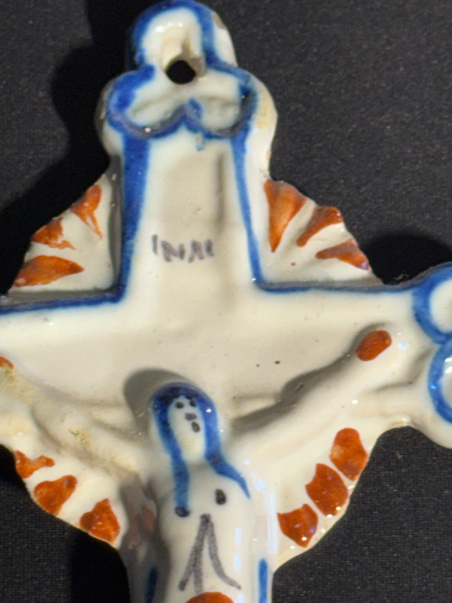 Bénitier de chevet en céramique émaillée polychrome, Martres-Tolosane, Auvillar – vue 9