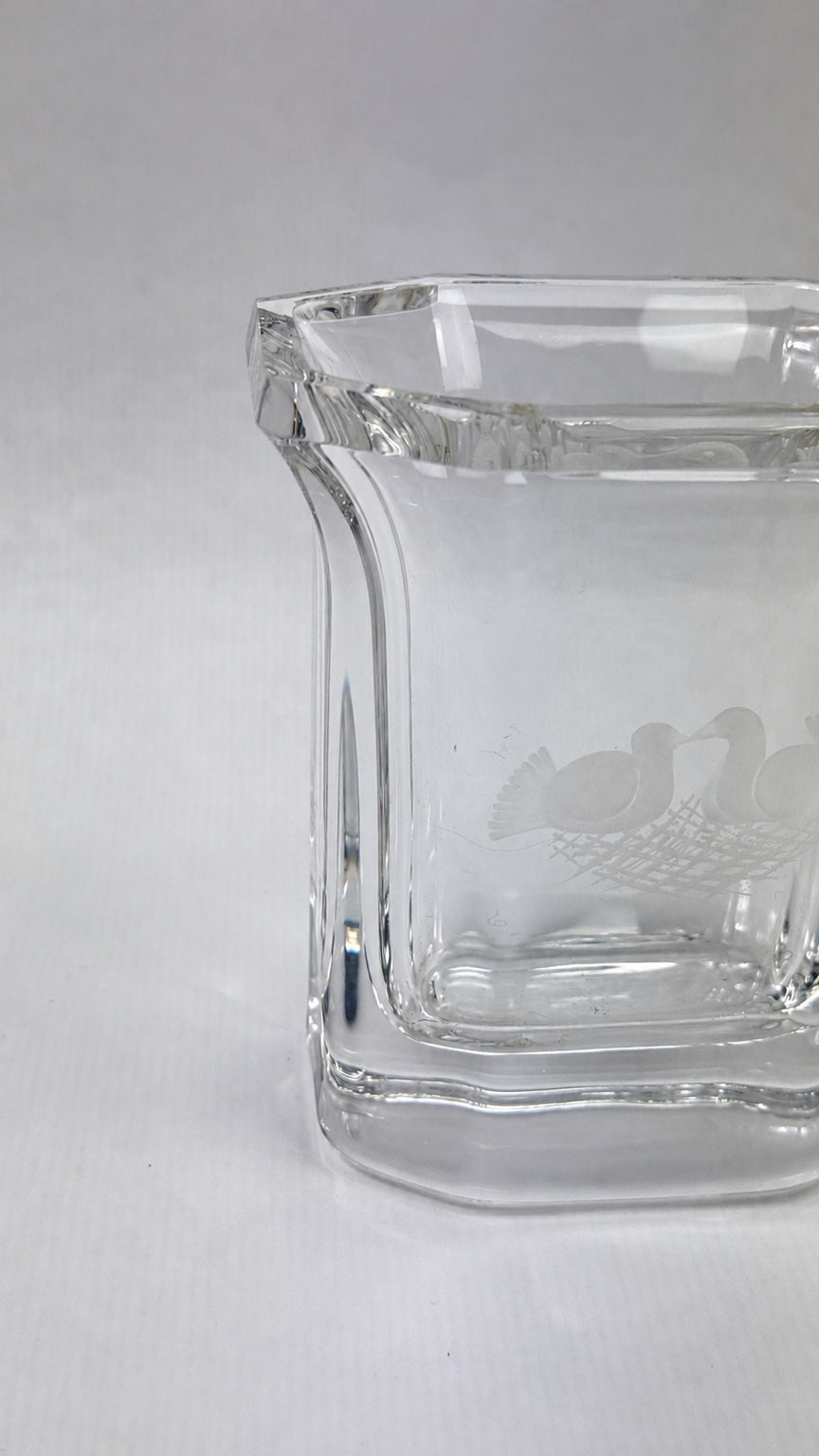 Vase Amanda, détail de profil